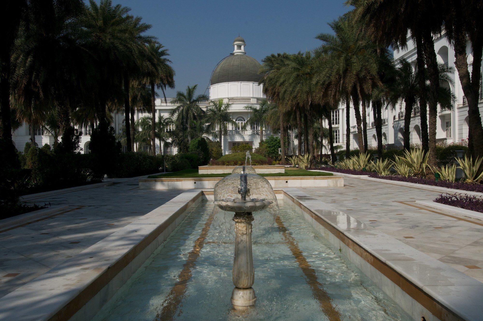 Hotel Taj Mahal Lakhnaú Exteriér fotografie