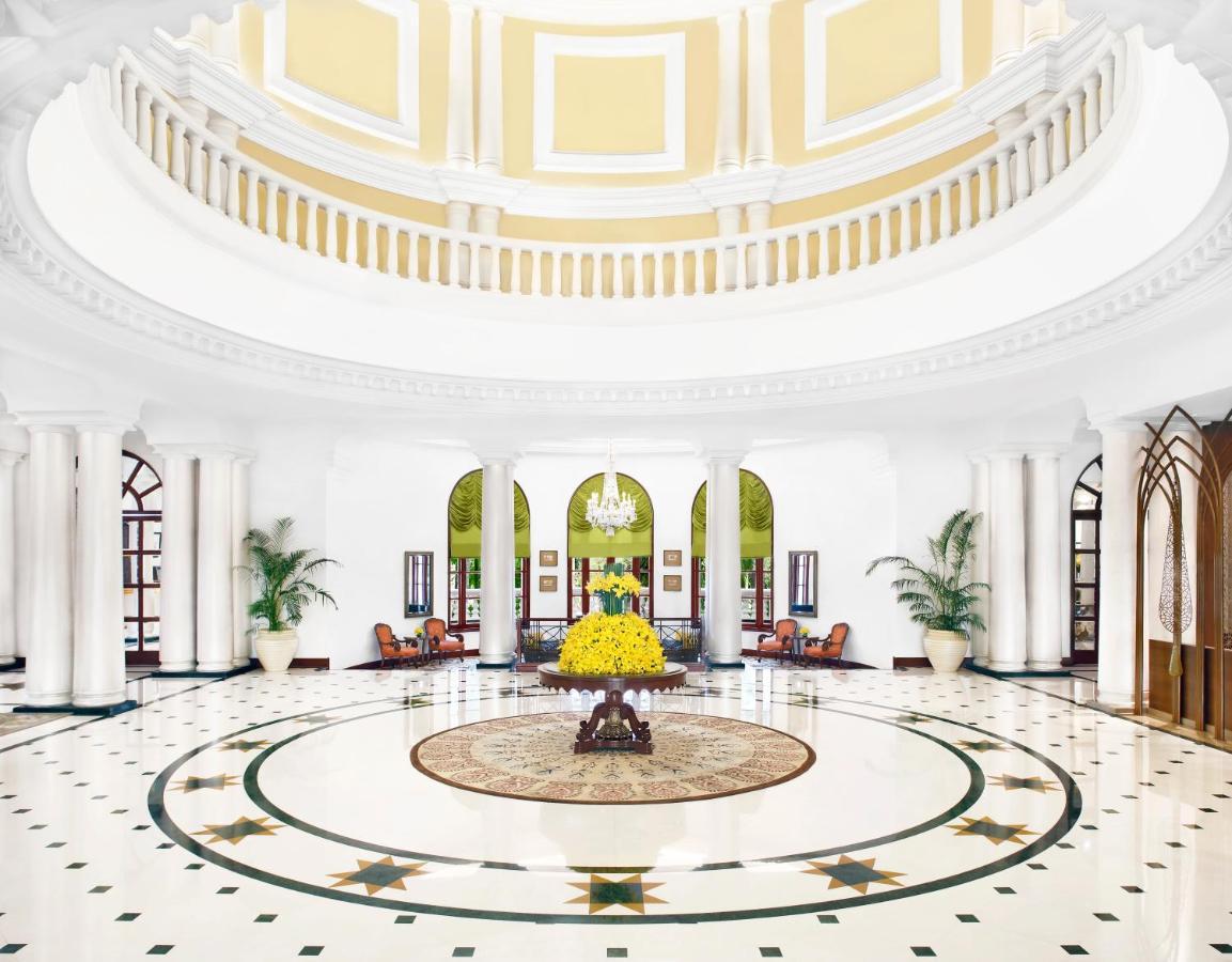 Hotel Taj Mahal Lakhnaú Exteriér fotografie