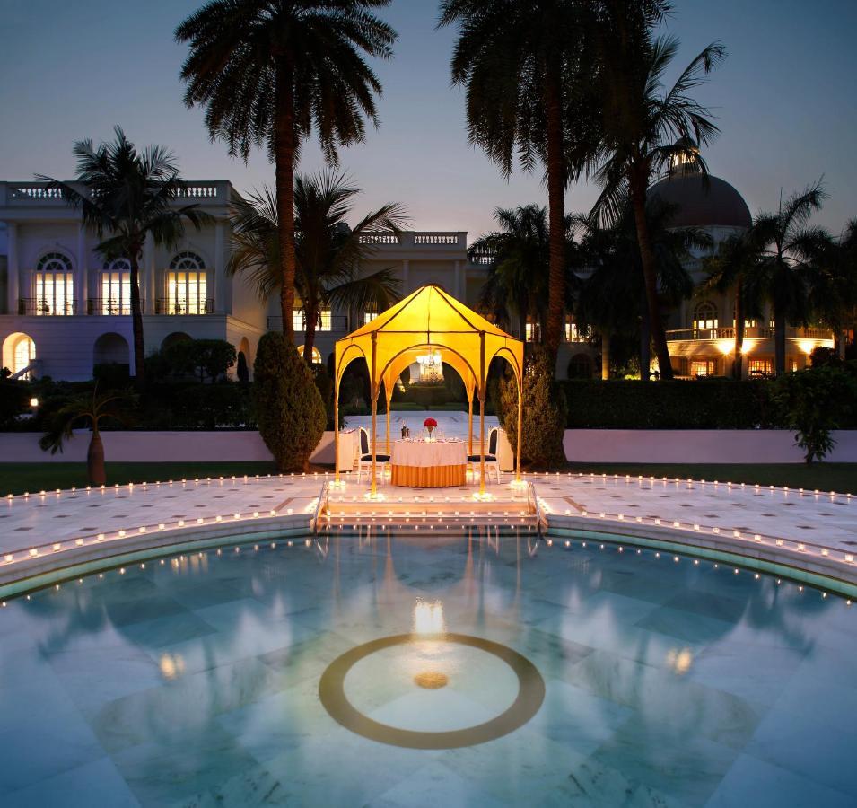 Hotel Taj Mahal Lakhnaú Exteriér fotografie